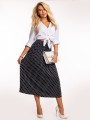 Spódnica w groszki plus size - czarna