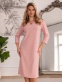 Elegancka Prosta SUKIENKA Midi Dekolt Ozdoba Łezka Pudrowa