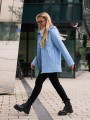 Kurtka z tłoczeniami i kapturem w kwiaty GIANNA - blue