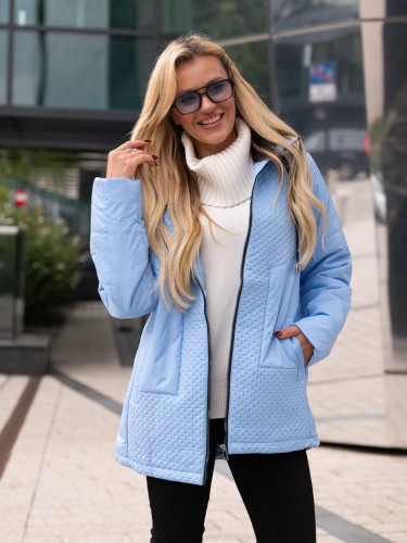 Kurtka z tłoczeniami i kapturem w kwiaty GIANNA - blue