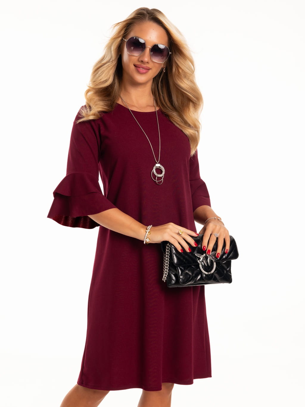 Sukienka z falbankami na rękawie - bordo