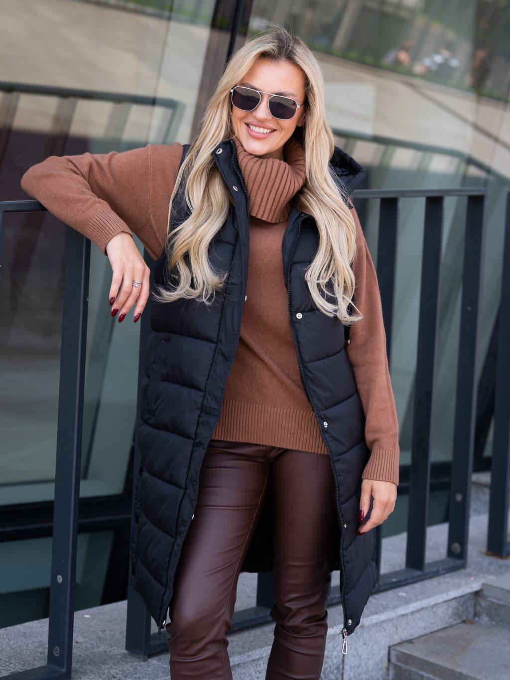 KAMIZELKA z guzikami po bokach SOPHIE - black