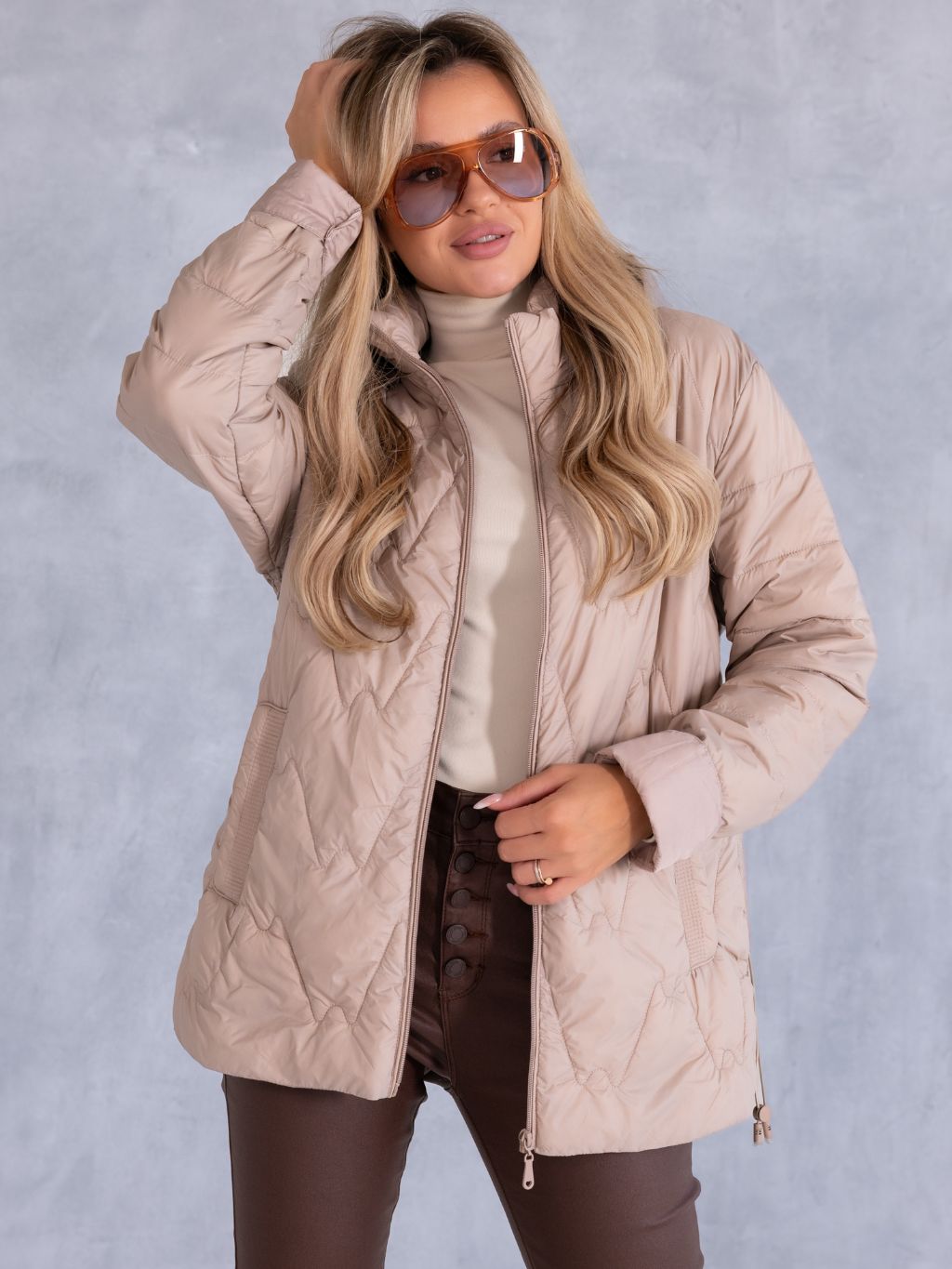 KURTKA Pikowana ZYGZAKI Ściągacze ESENIA - Beige