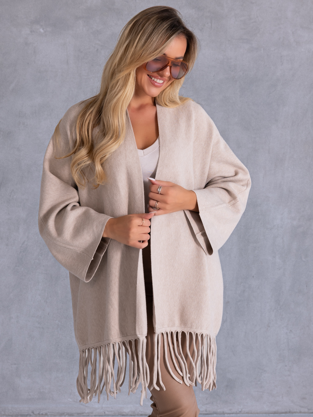 KARDIGAN Oversize z frędzlami IDA - beige